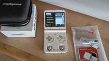 Miyoo Flip V2 64GB, MinUI