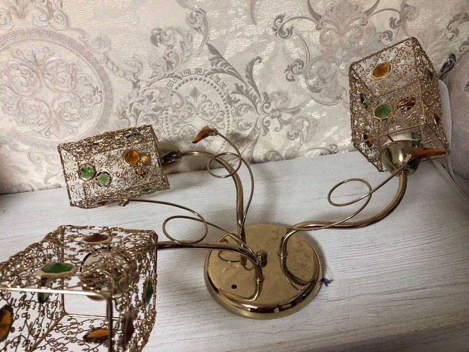 Люстра на 3 цоколі