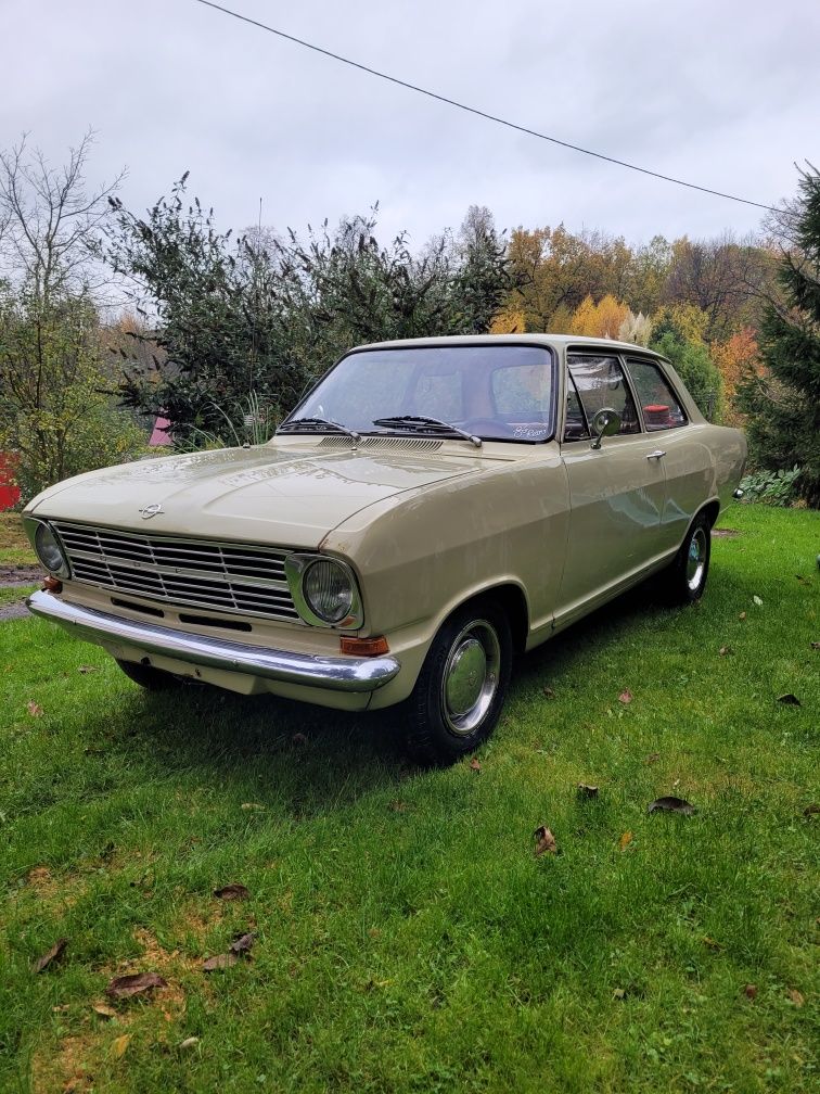 Opel kadet karoseria jak dzwon zdrowa 1971 rocznik  na chodzie