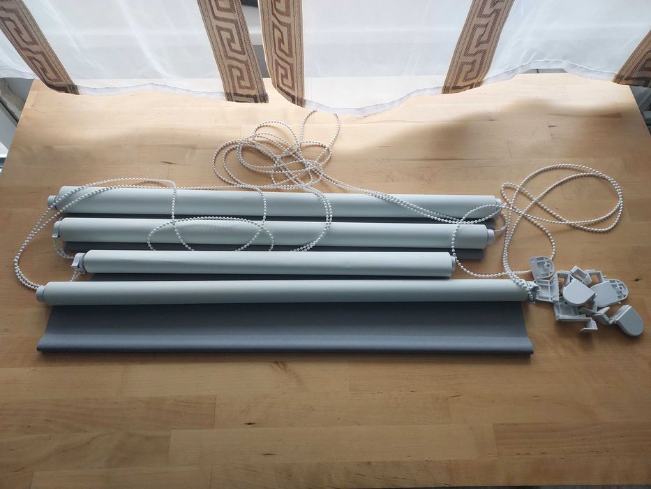 Roleta okienna przeciwsłoneczna