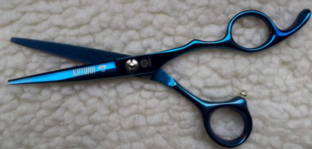 Profesjonalne nożyczki fryzjerskie KATANA 5,5 cala Japonia 440c ETUI