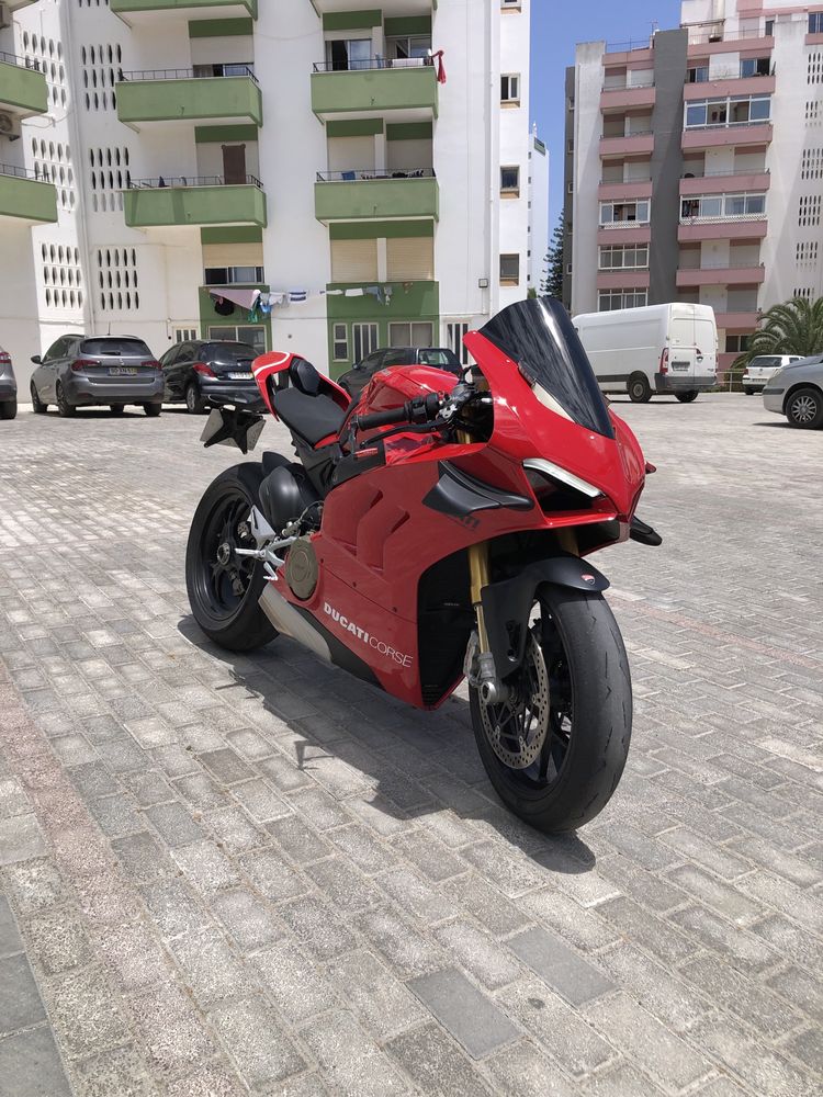 Ducati panegale v4s