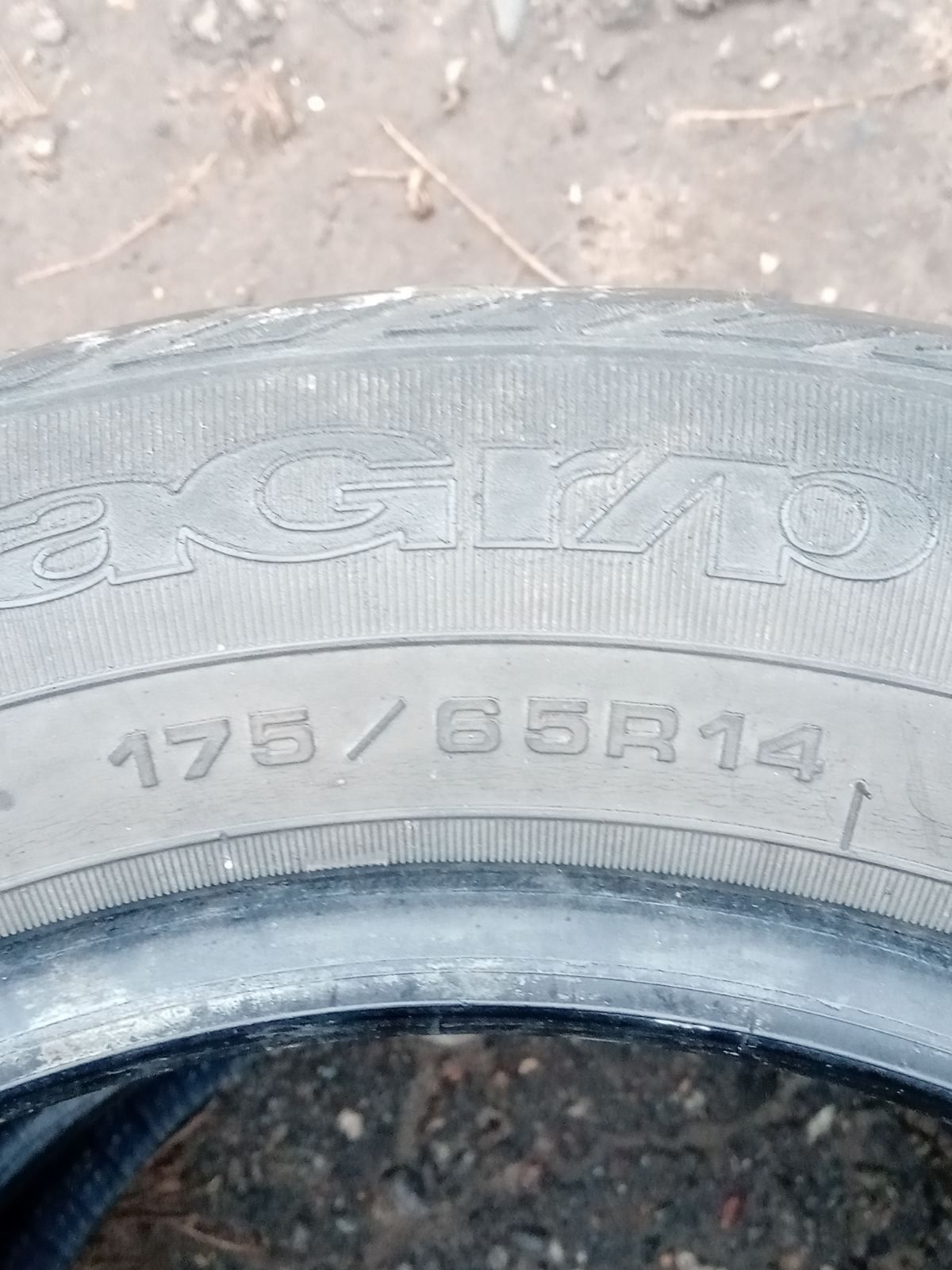 Продам пару на R14 Зима
