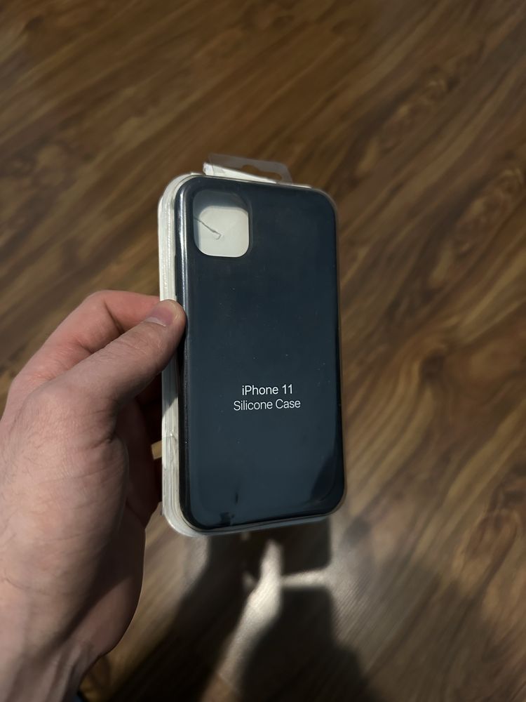 iPhone 11 128gb (Ідеальний стан + чек + чохли)