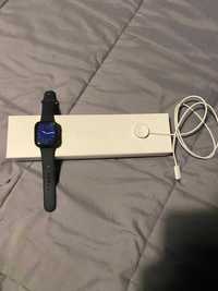 Apple Watch Series 8 45mm com caixa