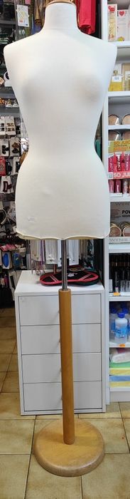 Manequim profissional com qualidade excelente