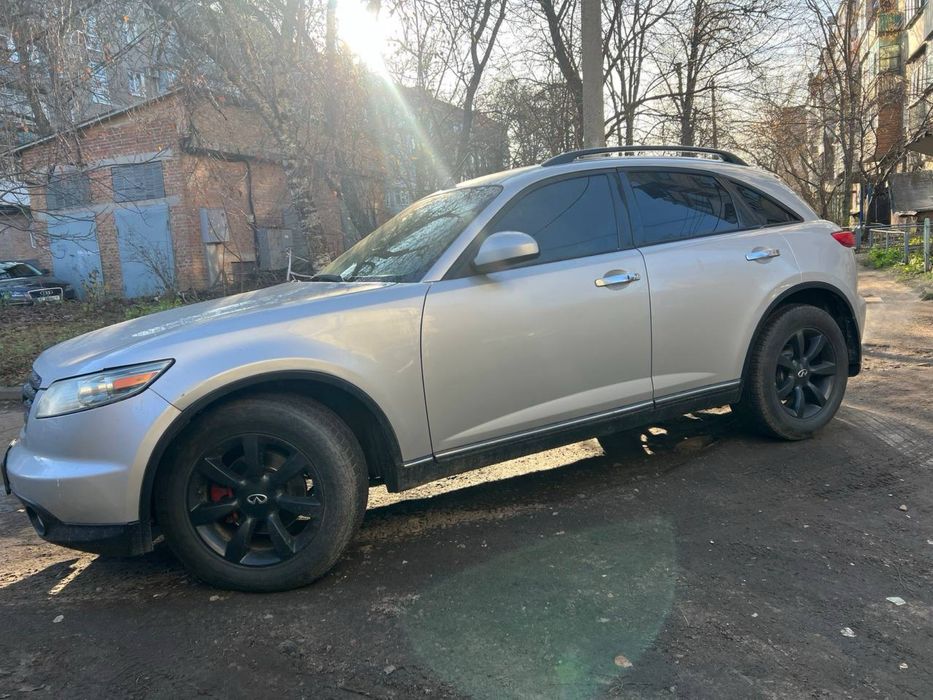 Продам авто в доброму стані повністю обслужене повністю готове до зими