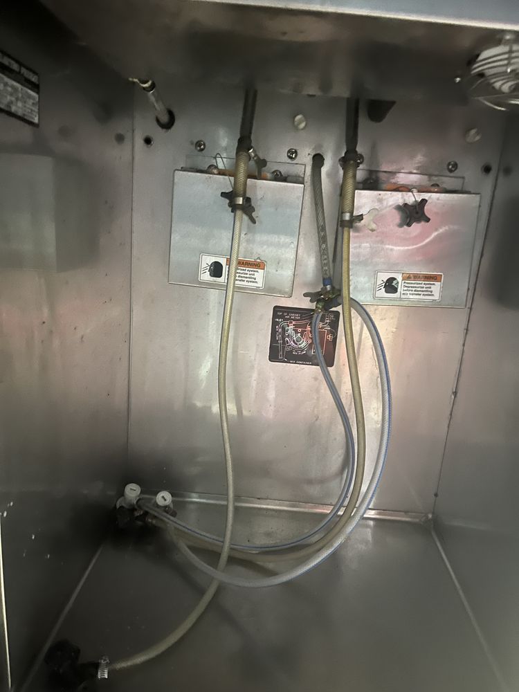 Maszyna do lodów kręconych Electro Freeze dwa smaki