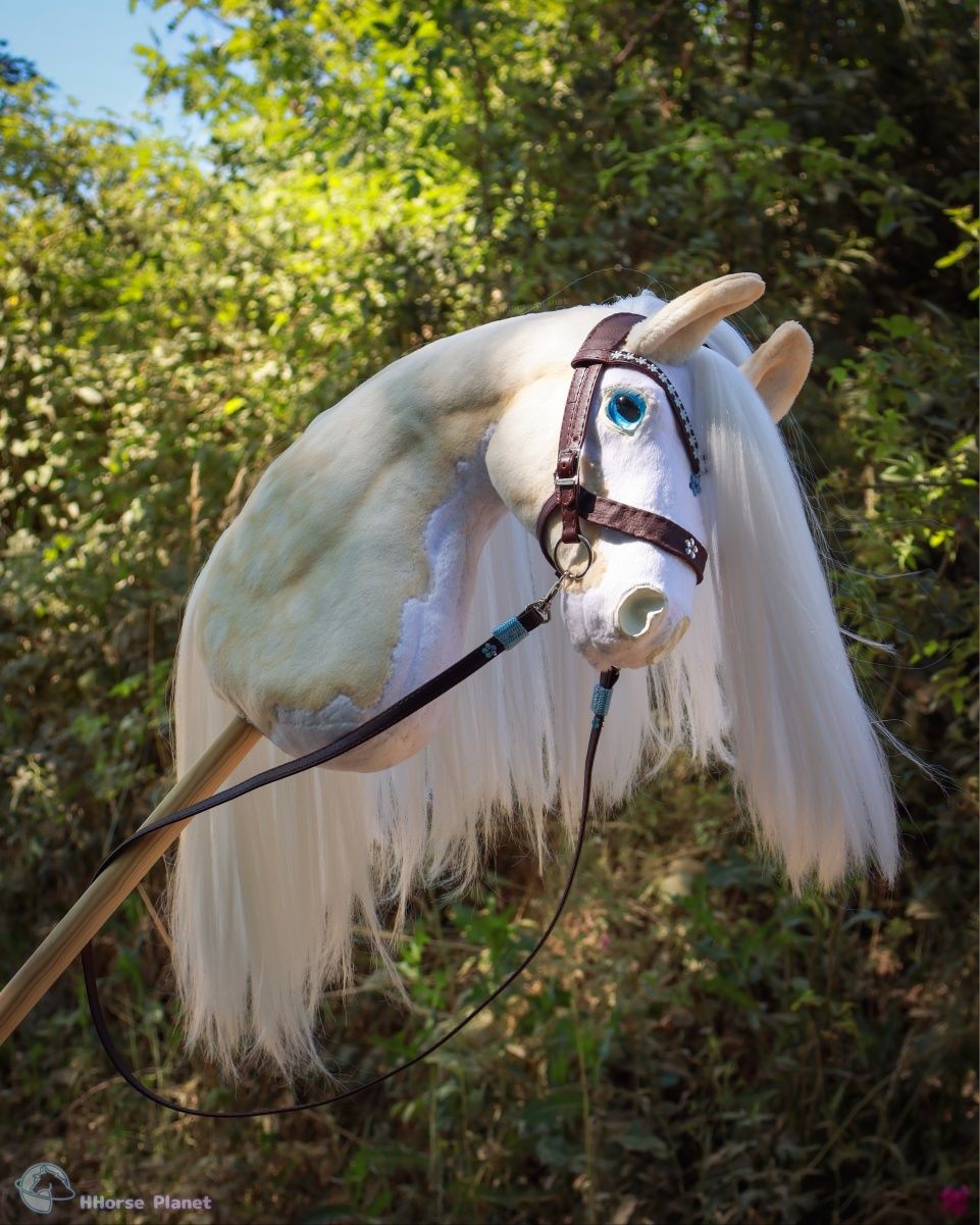 Realistyczny hobby horse (realistyk) A4-A3 z ogłowiem - ZTT Rhea