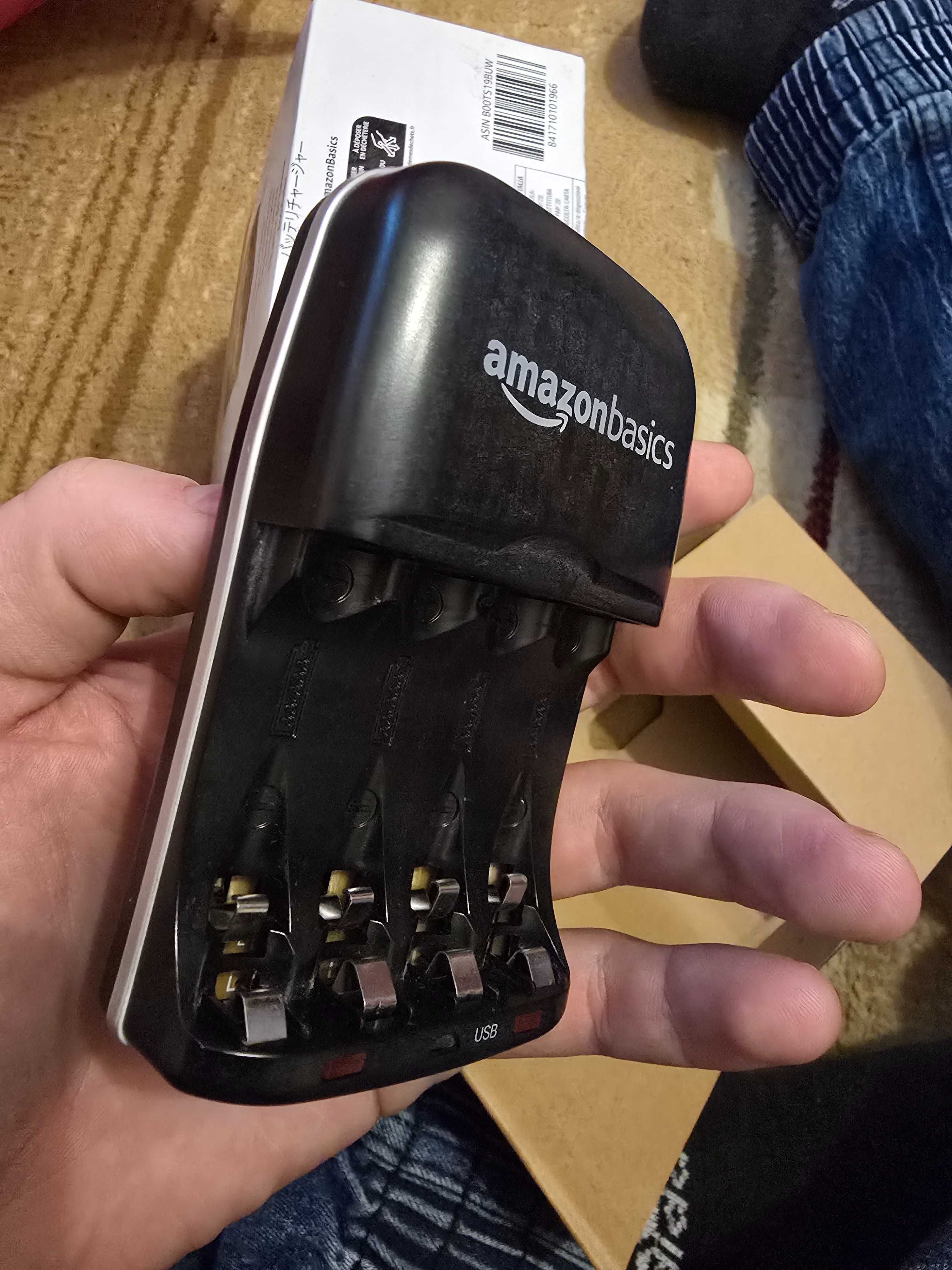 Amazon basics ładowarka do akumulatorów baterii ni-mh4 AA/AAA USB eu