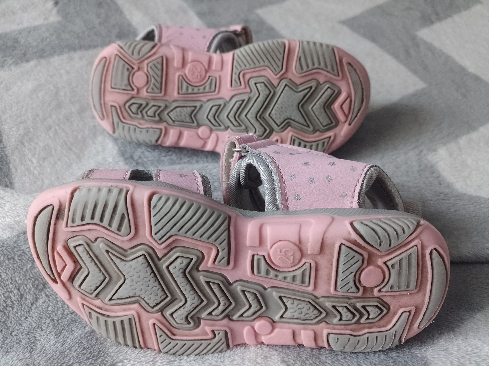 Sandały r. 25 dla dziewczynki sandałki różowe