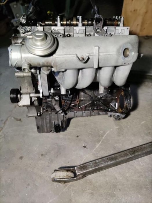 Motor - Mercedes (220) CDI