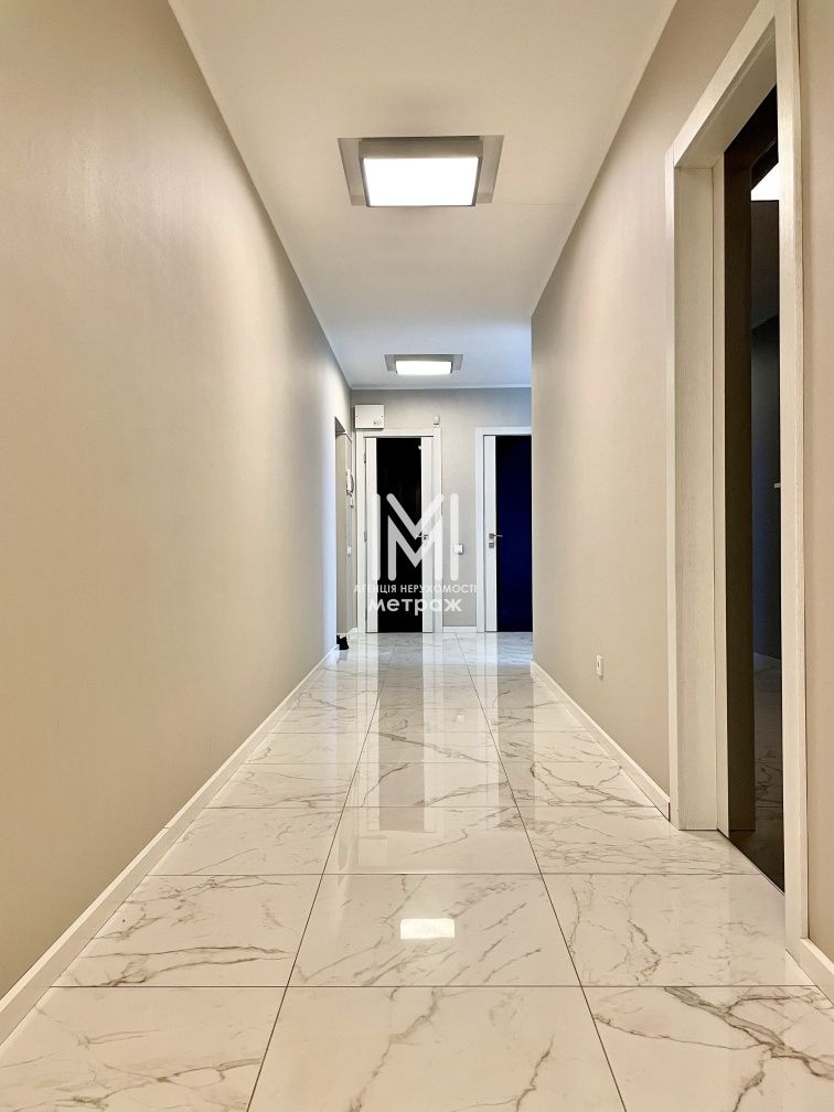 Продам большую 3к квартиру метро Заводская