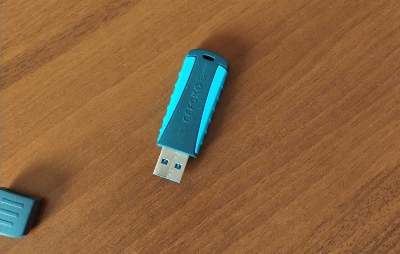 USB флеш флешка  накопичувач