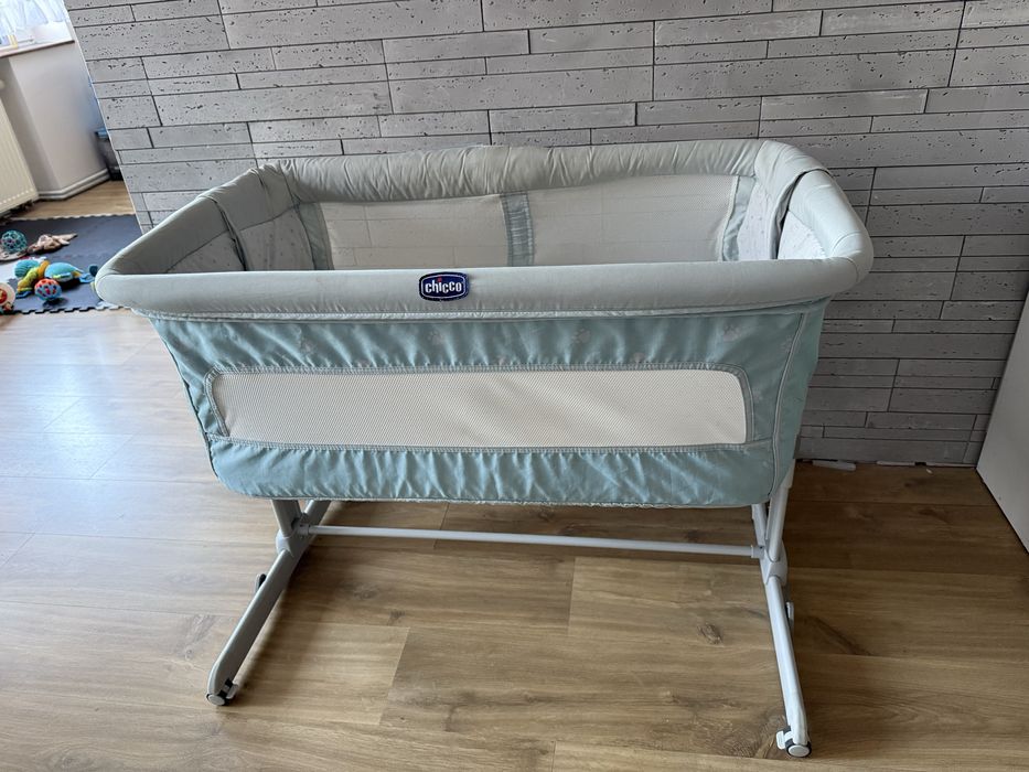 Chicco Next tu me z nowym materacykiem dostawka