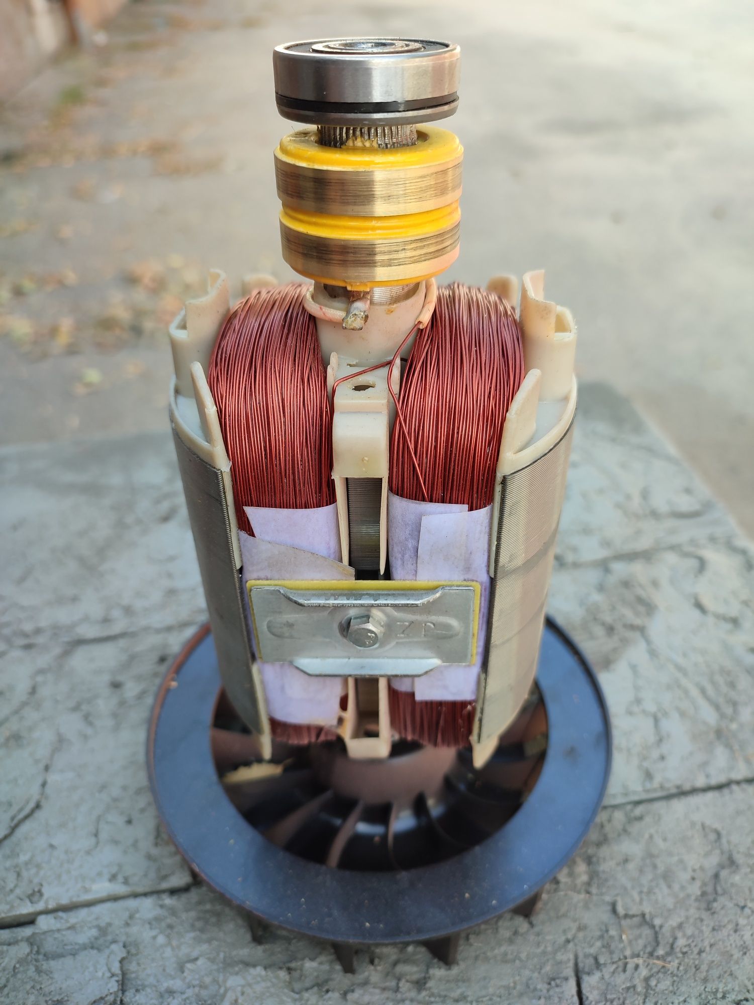 Альтернатор статор ротор бензогенератора 2  3 кВт
