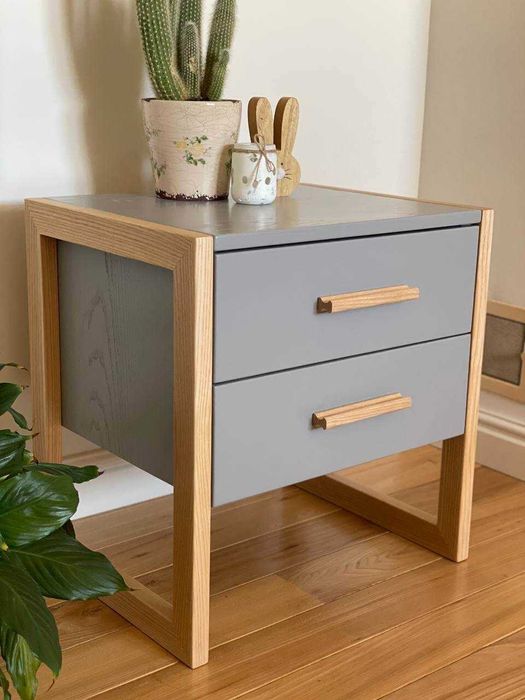 Приліжкова тумба / Масив дерева / Різні варіанти фарбування