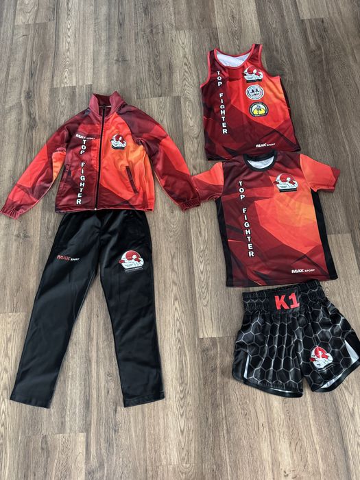 Костюм для Тайский або Муай-Тай бокса ,шорти ,майка,фудболка