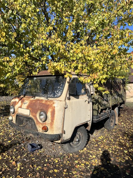 Продам УАЗ 3303.