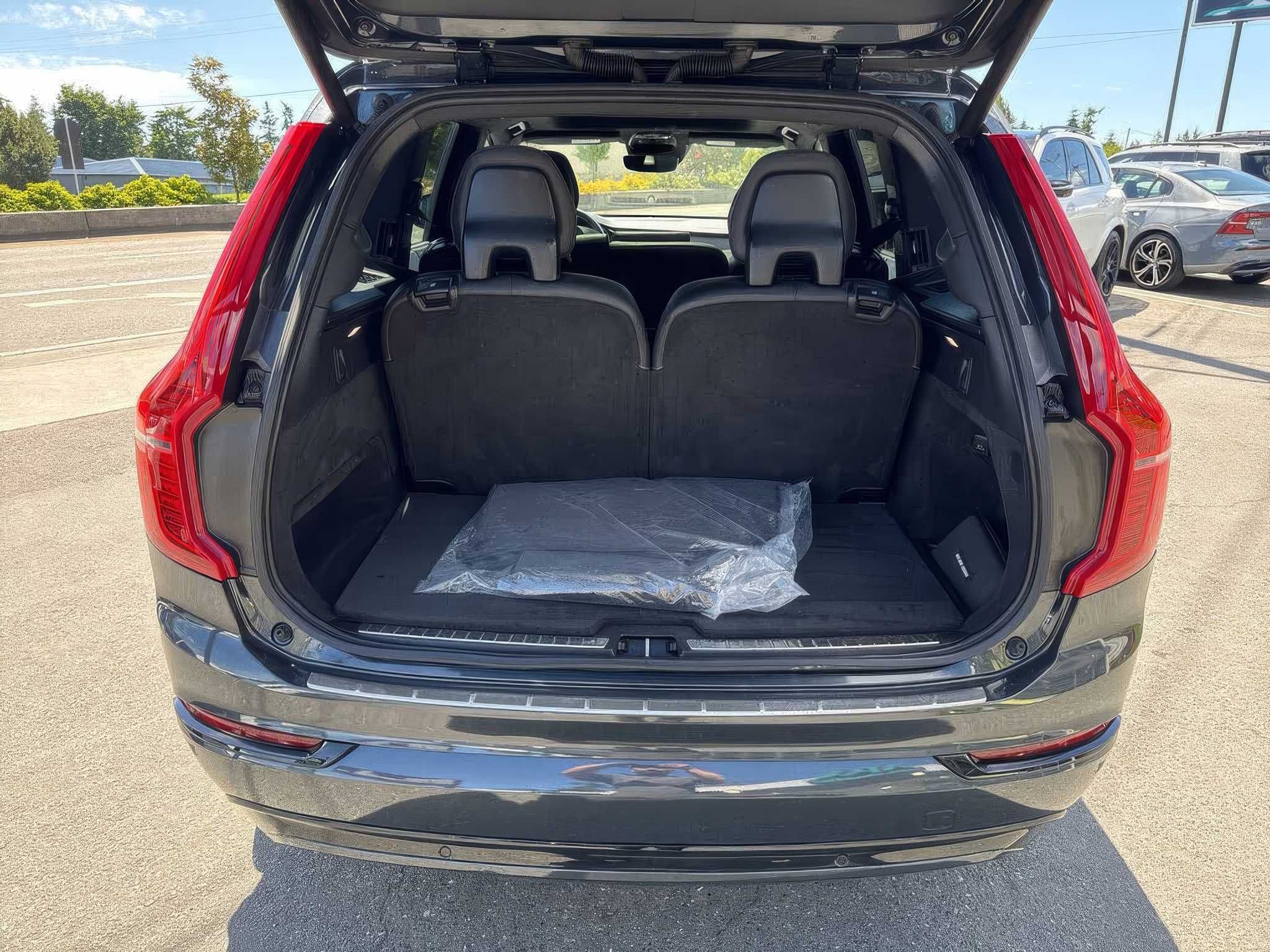 2022 Volvo XC90 Recharge R-Design Extended Range e