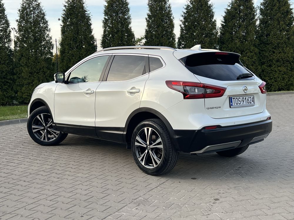 Nissan Qashqai_N-Conecta_Kamery 360_Radar_Czytnik znaków_Navi_Tekna