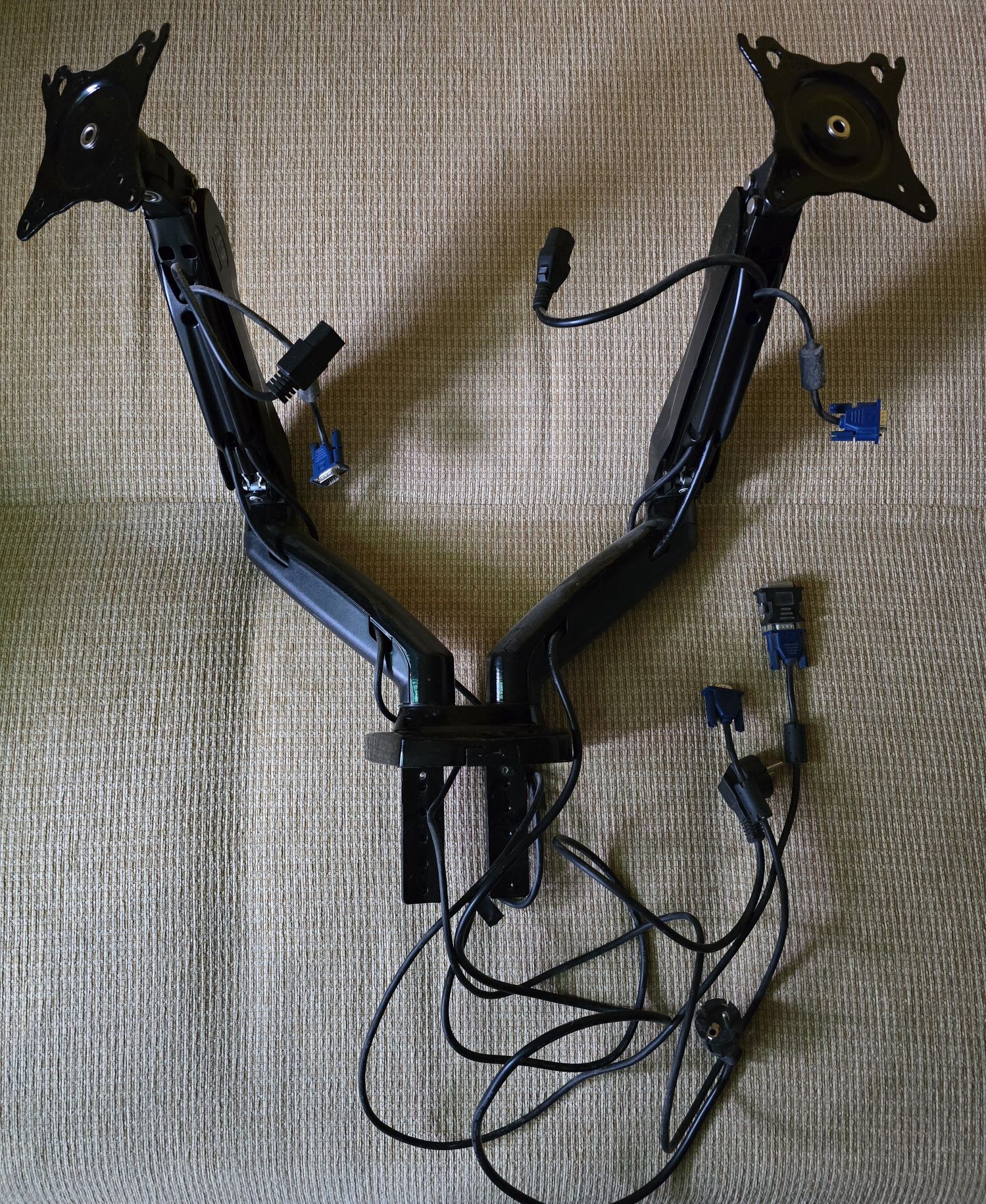 2 monitory + uchwyt