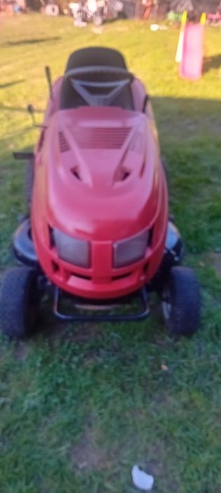 Tractor corta relva 17,5 cv