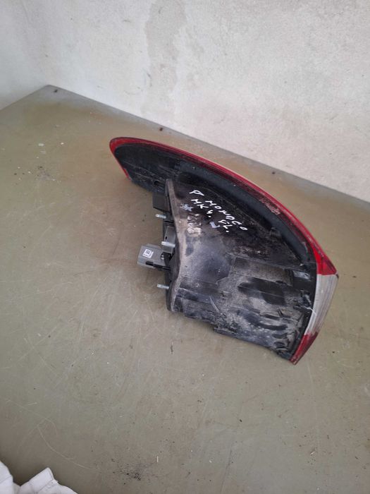 Lampa tylna lewa w błotnik Mondeo mk4 H/B  lift