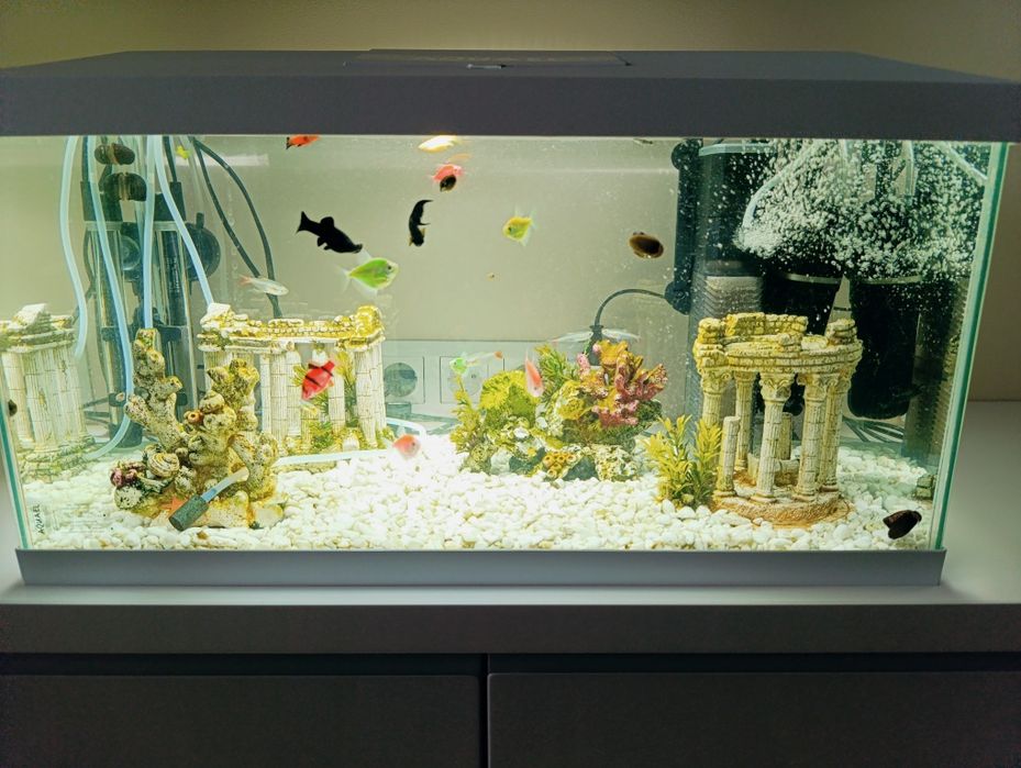 Продам новенький акваріум