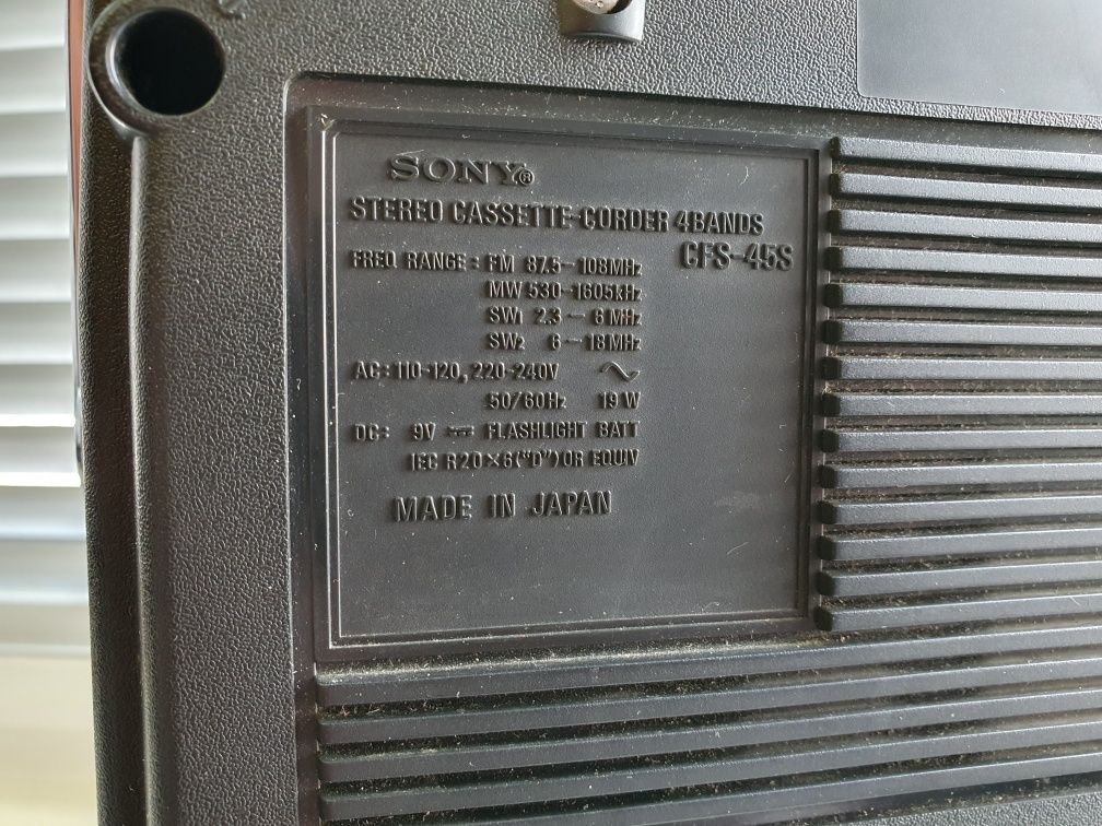 Sony CFS-45S магнітола 70-х