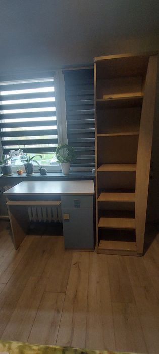 Sprzedam biurko pokojowe