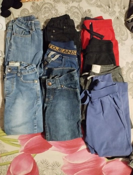 Віддам речі на хлопчика від 2 до 6 років.