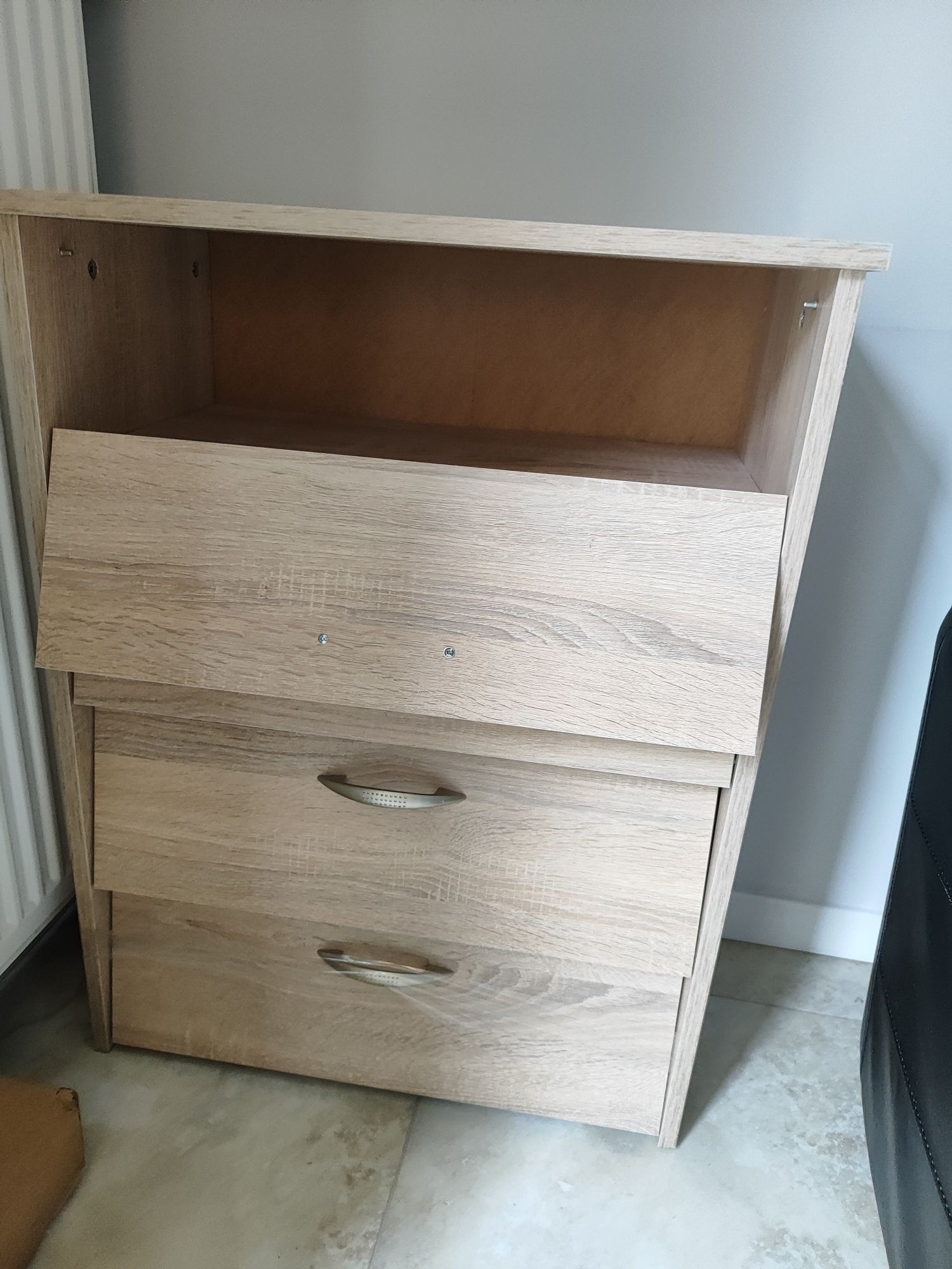 Szafka na buty w dobrym stanie