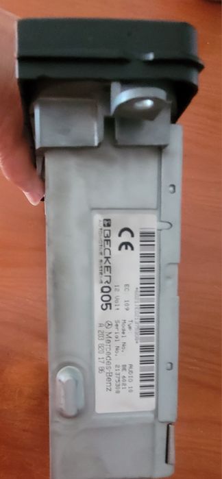 Auto rádio Mercedes