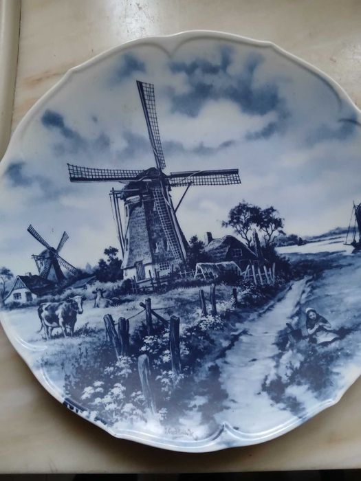 200 pratos decorativos