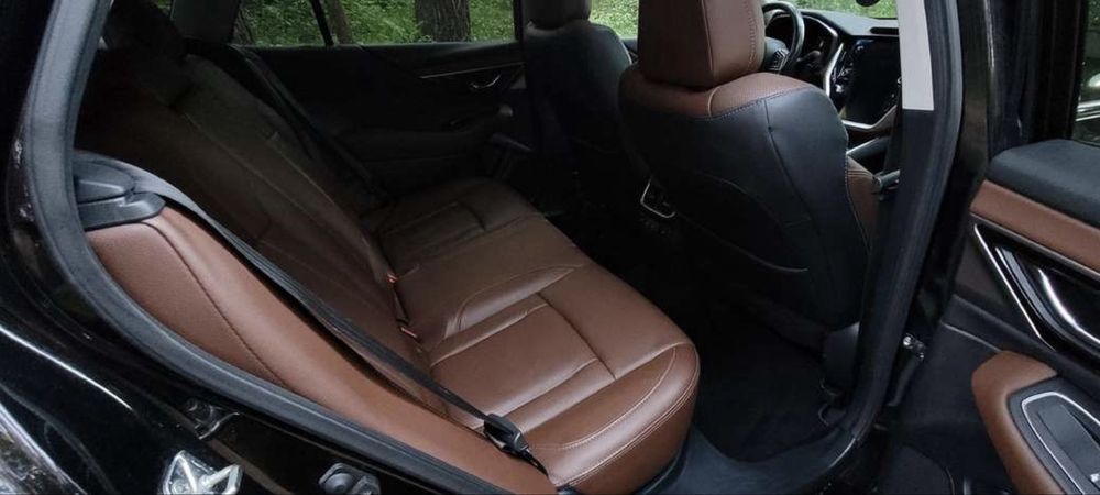 Продаю Subaru Outback 2.5 (2020)