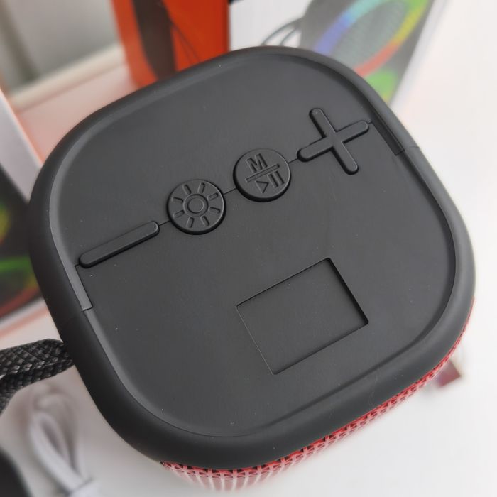 Портативна колонка зі світломузикою