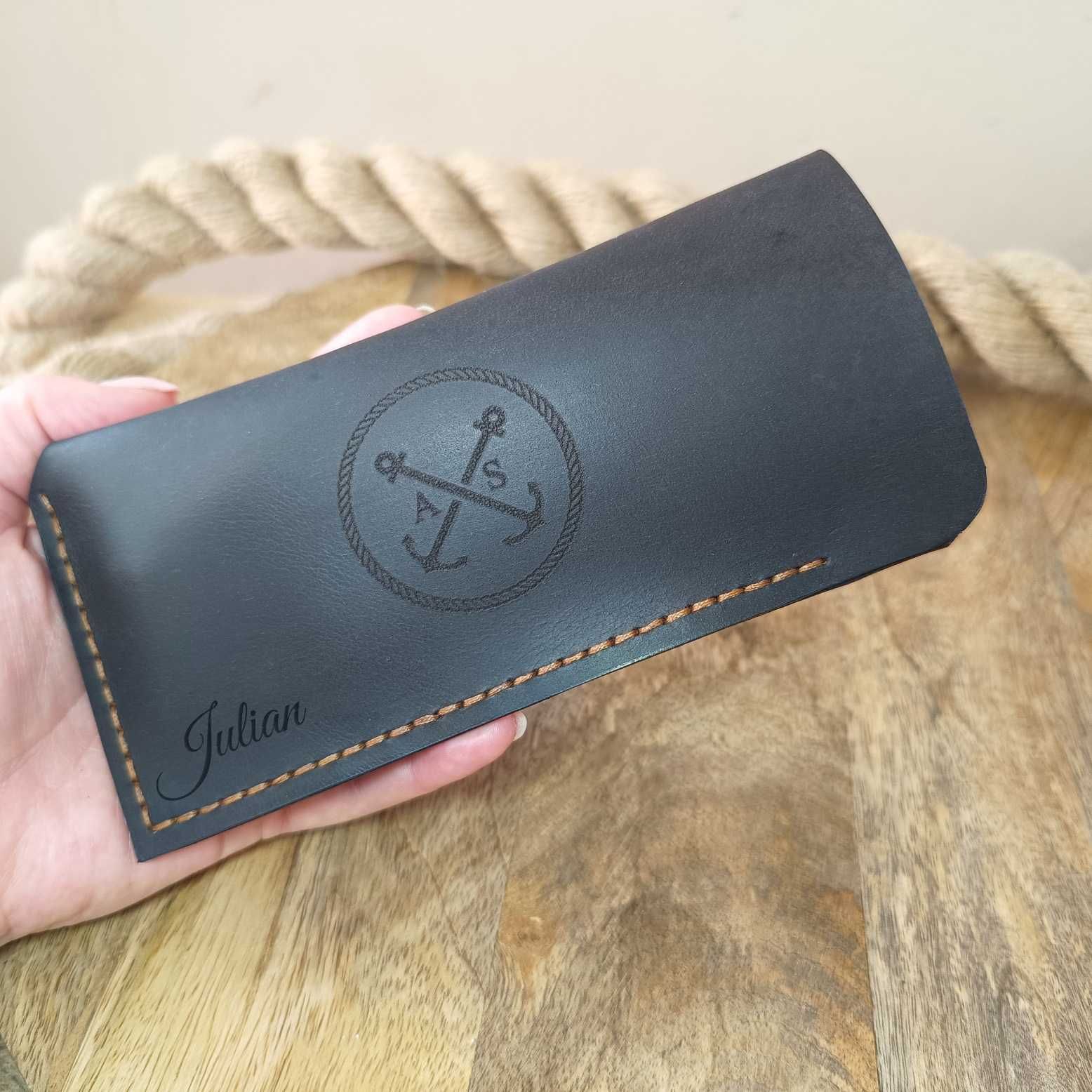 Etui na okulary skórzane brązowe z grawerem handmade