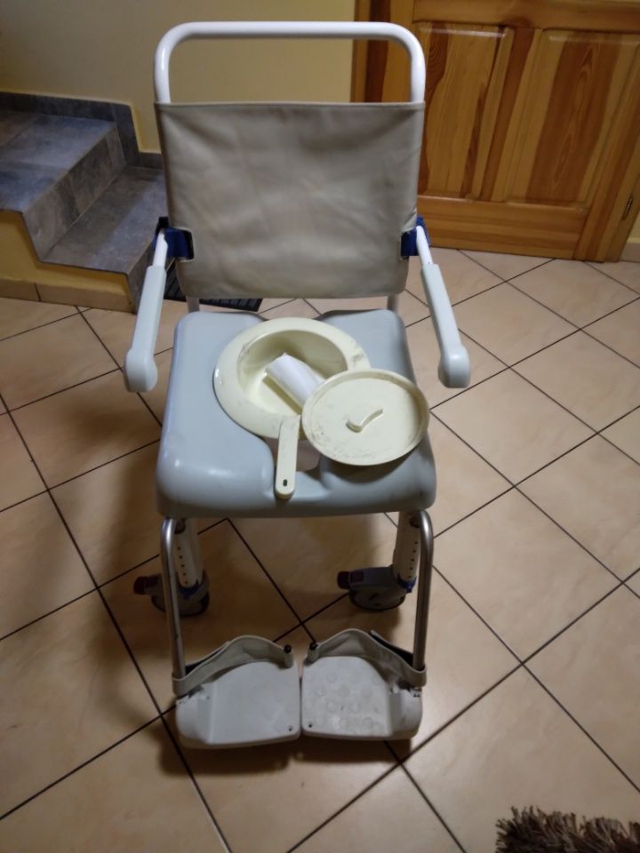 Wózek kąpielowy toaletowy inwalidzki