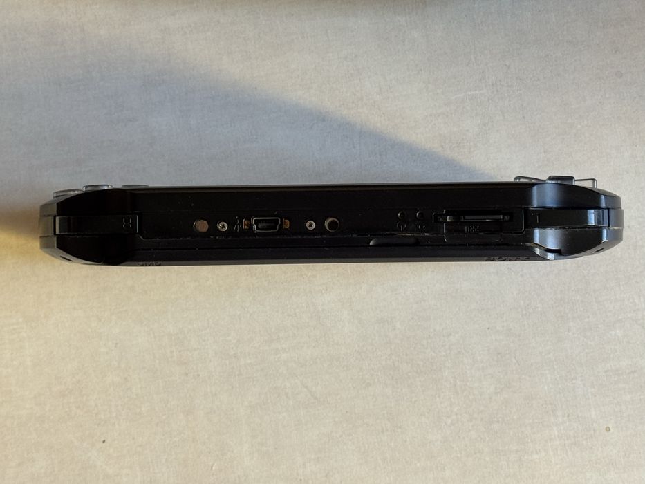 Sony PSP przerobiona ARK-4, bateria 1800mAh, karta pamięci 32GB