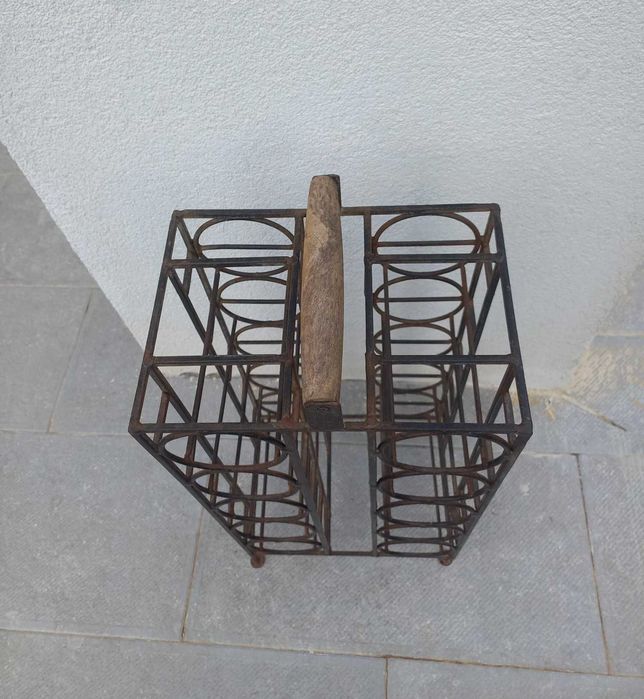 Garrafeira - Porta-Garrafas