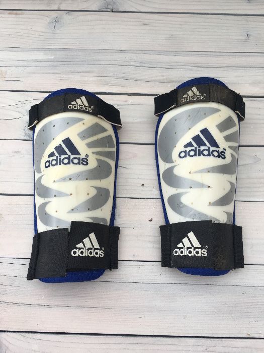 Ochraniacze pilkarskie adidas 2 komplety