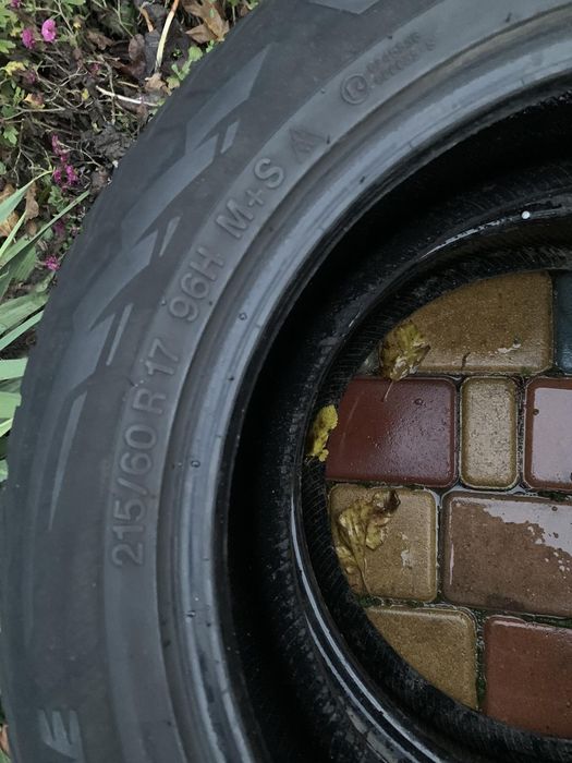 Шины б/у 215/60R17, зимние
