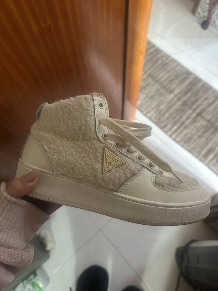 Vendo tenis guess