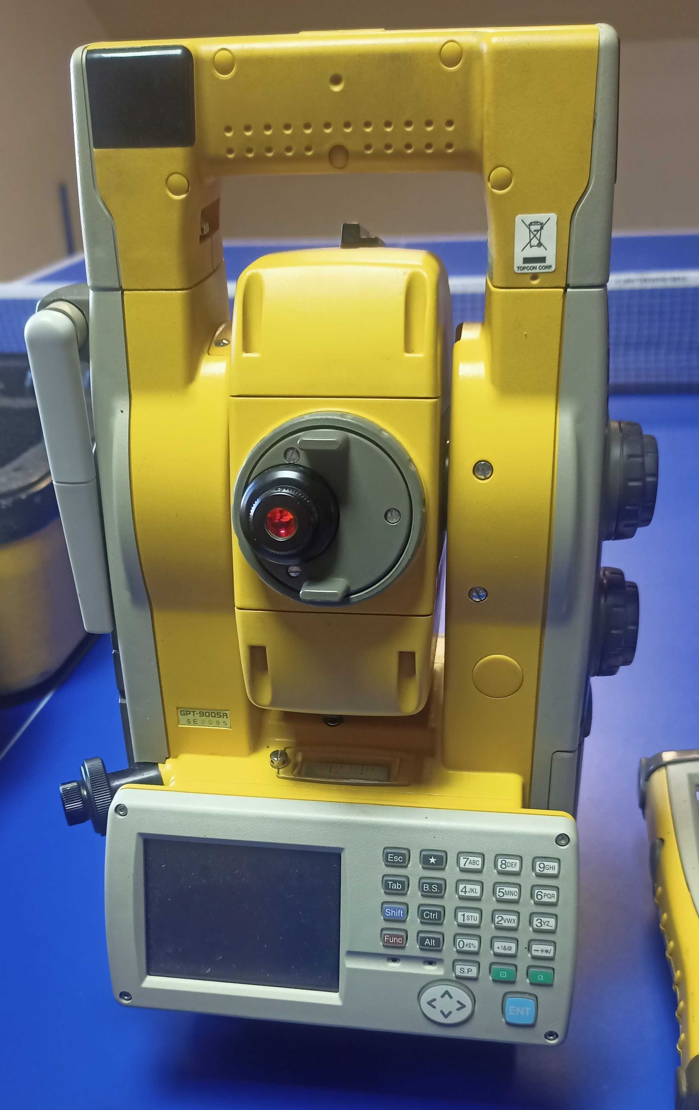 Tachimetr robotyczny Topcon GPT9005A