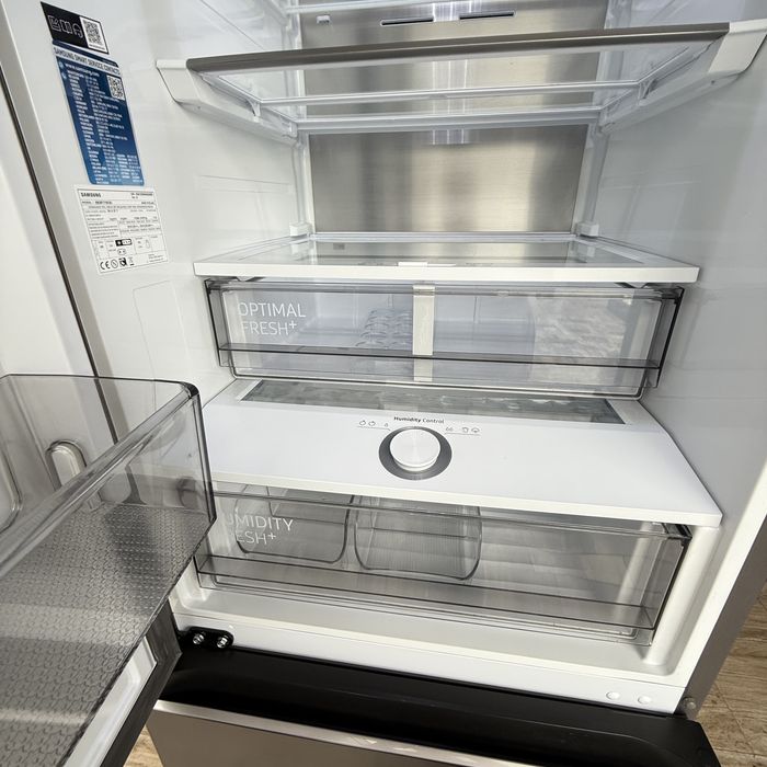 Lodówka Samsung RB38T776CB1