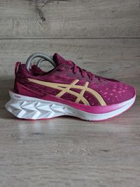 Беговые новые кроссовки  Асикс ASICS NOVABLAST 2 38-39р 24.5 см