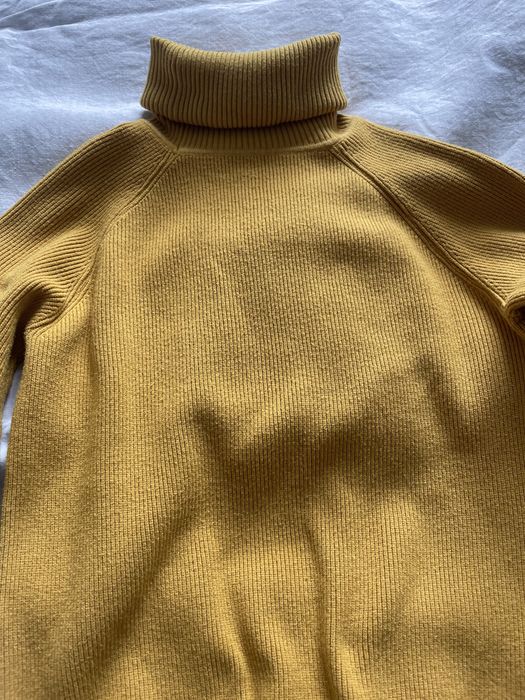 Светр гольф розмір S жіночий