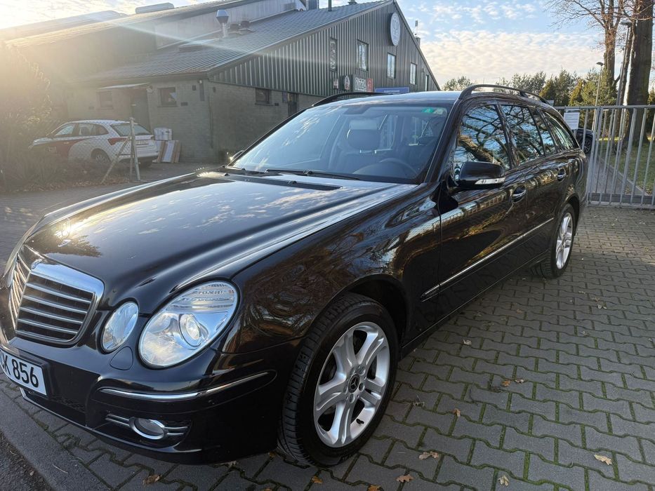 Mercedes-Benz Klasa E 320 CDi 4 Matic Avangarde Sport Pakiet Bi Xenon Pdc Tempo Hak