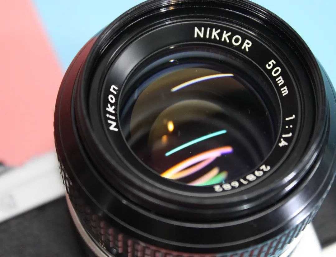 Фотокамера Nikon FG + Обєктив Nikon Nikkor 50mm f/1.4